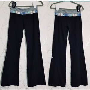 Lululemon Mid Rise Flared Reversible Yoga Pant